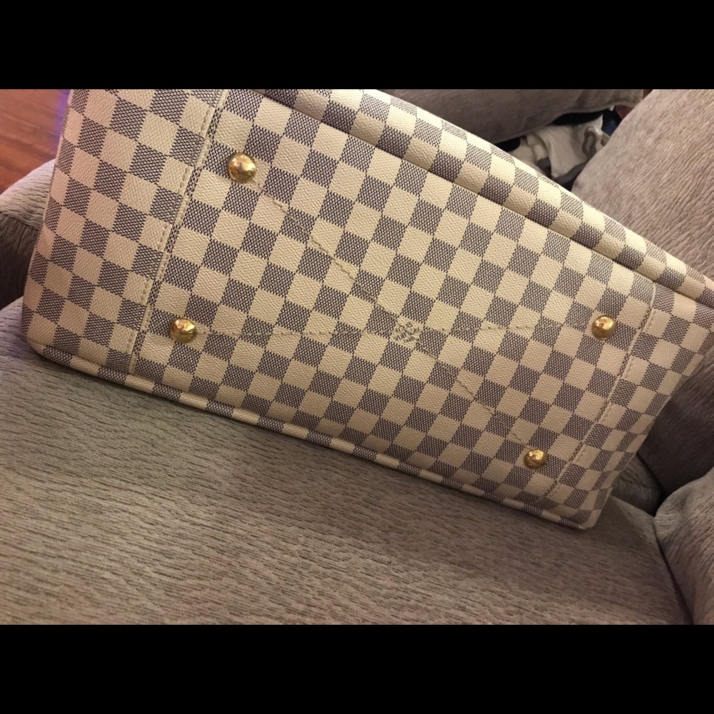 Sold - Picture 7 of 8